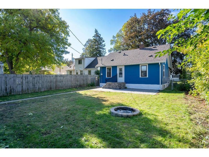 6049 Clinton Ave, Minneapolis, MN 55419