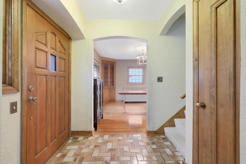1769 Hillcrest Ave, Saint Paul, MN 55116