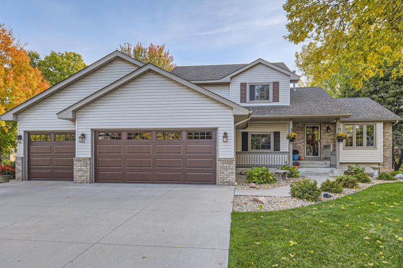 11150 Hillsboro Ct, Champlin, MN 55316