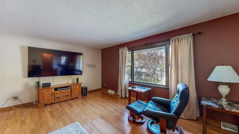 718 Cliff St NE, Chatfield, MN 55923