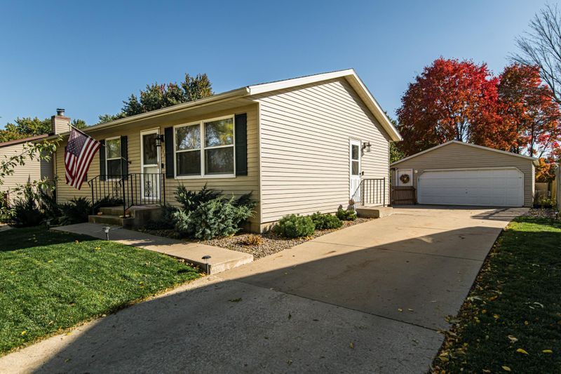 940 22nd St SE, Rochester, MN 55904