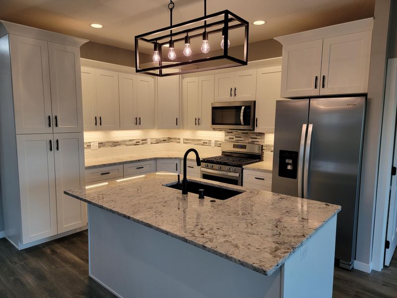 407 Tee Box Ln NE, Stewartville, MN 55976