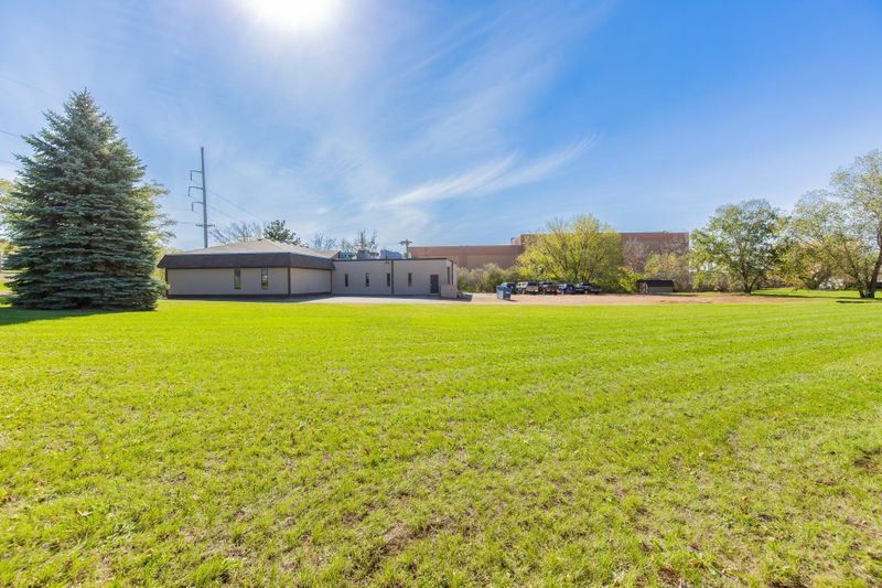 13340 Johnson Memorial Dr, Shakopee, MN 55379