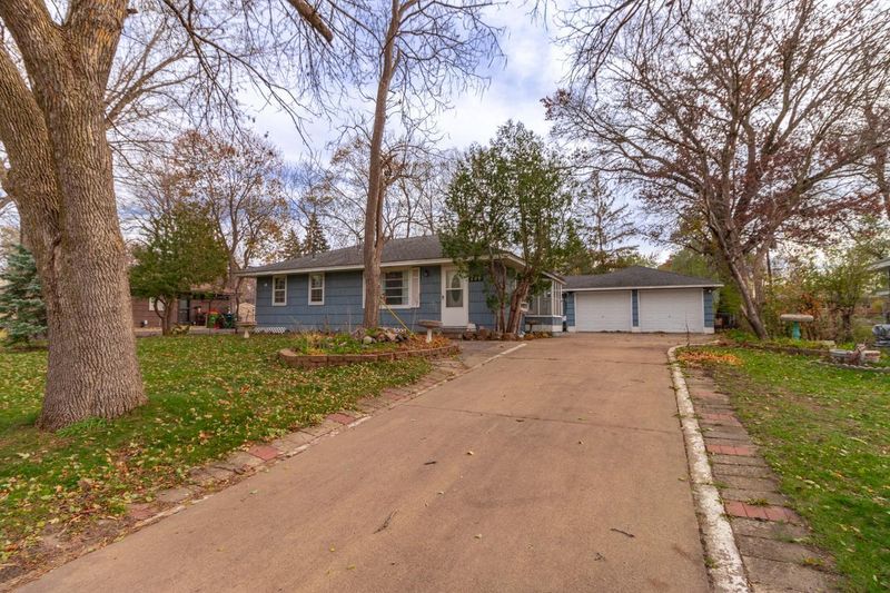 256 105th Ave NE, Blaine, MN 55434