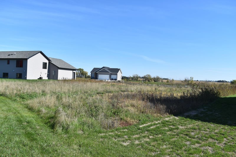 353 Spring Day Ct NE, Eyota, MN 55934