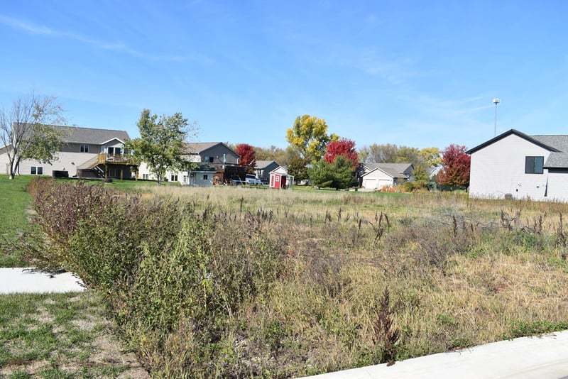 353 Spring Day Ct NE, Eyota, MN 55934