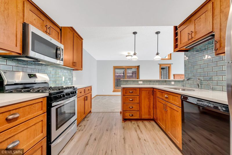 18519 Apple Tree Ct, Minnetonka, MN 55345