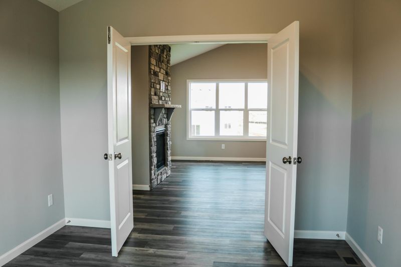 12733 Dunkirk St NE, Blaine, MN 55449