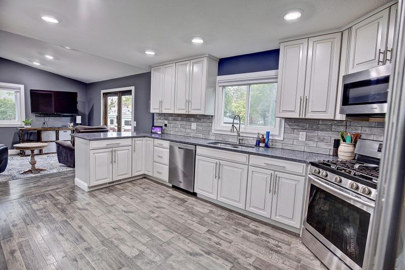 8800 N Highway Dr, Circle Pines, MN 55014