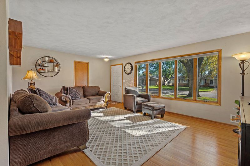 536 16th St SE, Owatonna, MN 55060