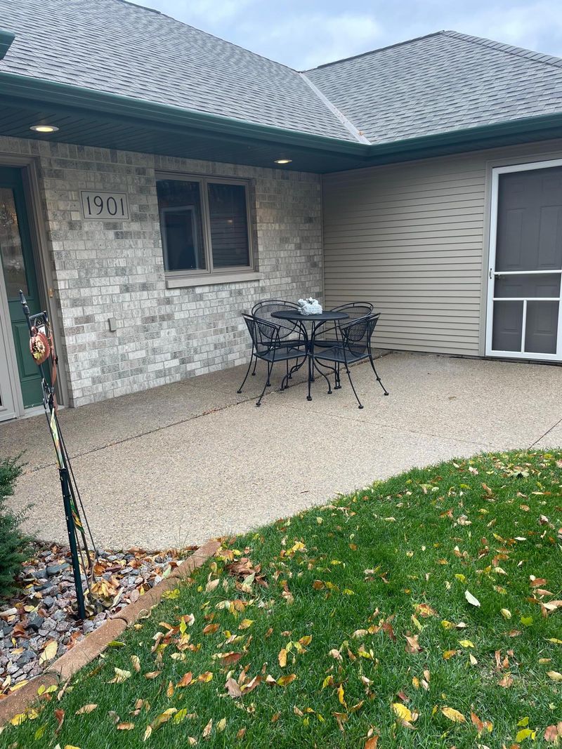 1901 22nd Ave SW, Willmar, MN 56201