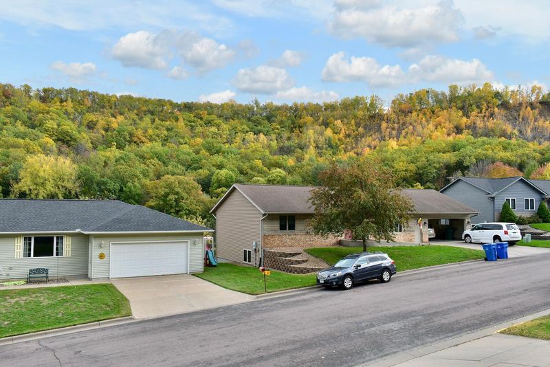 1465 49th Ave, Winona, MN 55987