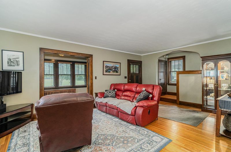603 Saint Clair Ave, Saint Paul, MN 55102