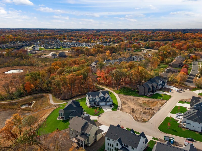 7030 Lucy Ridge Ln, Chanhassen, MN 55317