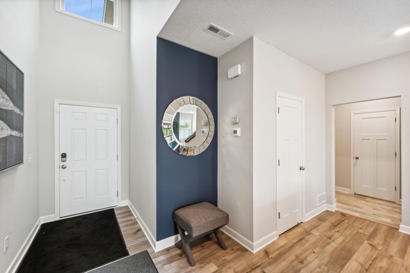 1802 Arbor Ln, Carver, MN 55315