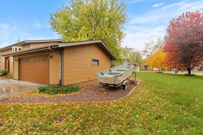 703 5th St N, Breckenridge, MN 56520
