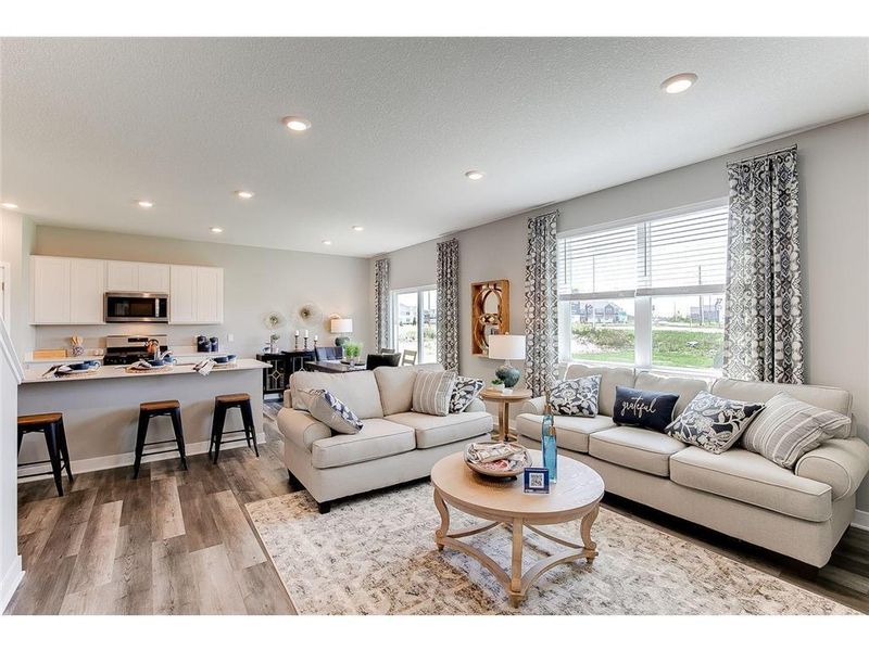 6705 Pine Arbor Blvd S, Cottage Grove, MN 55016