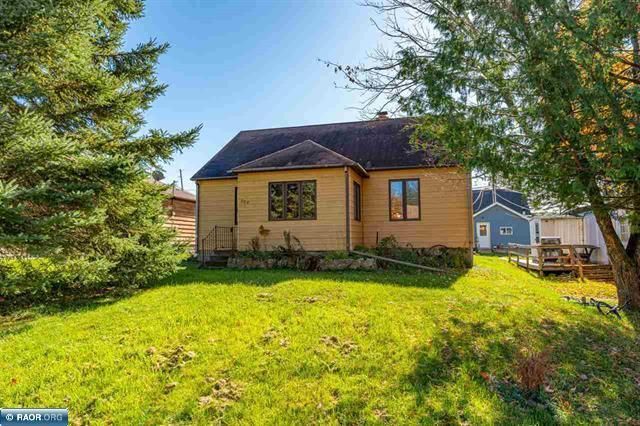 704 N 2nd St, Tower, MN 55790
