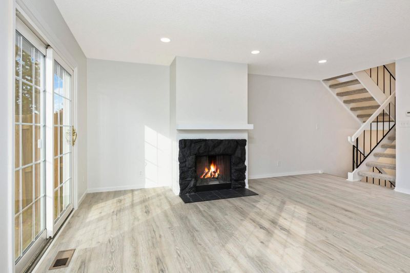 3261 Valley Ridge Dr #9, Eagan, MN 55121