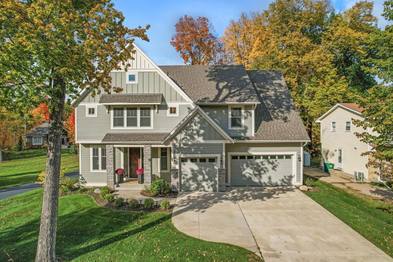 5932 Idlewood Rd, Mound, MN 55364