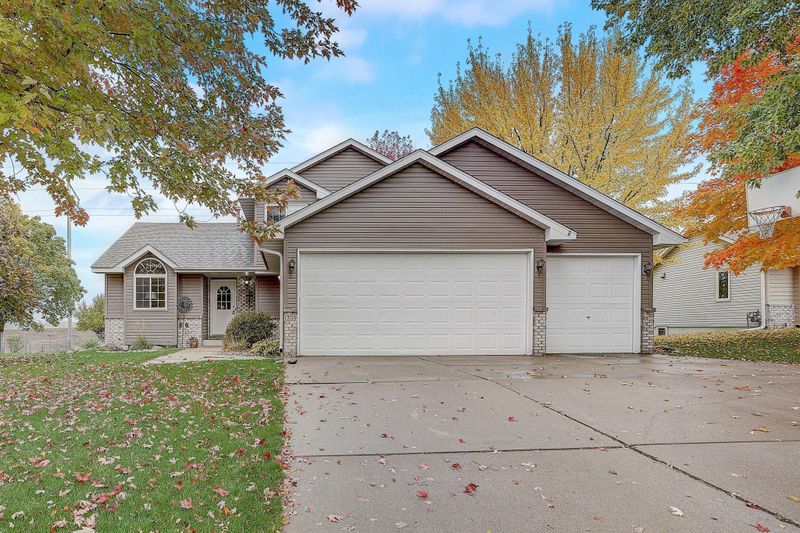 1209 Lakeview Pw, Buffalo, MN 55313
