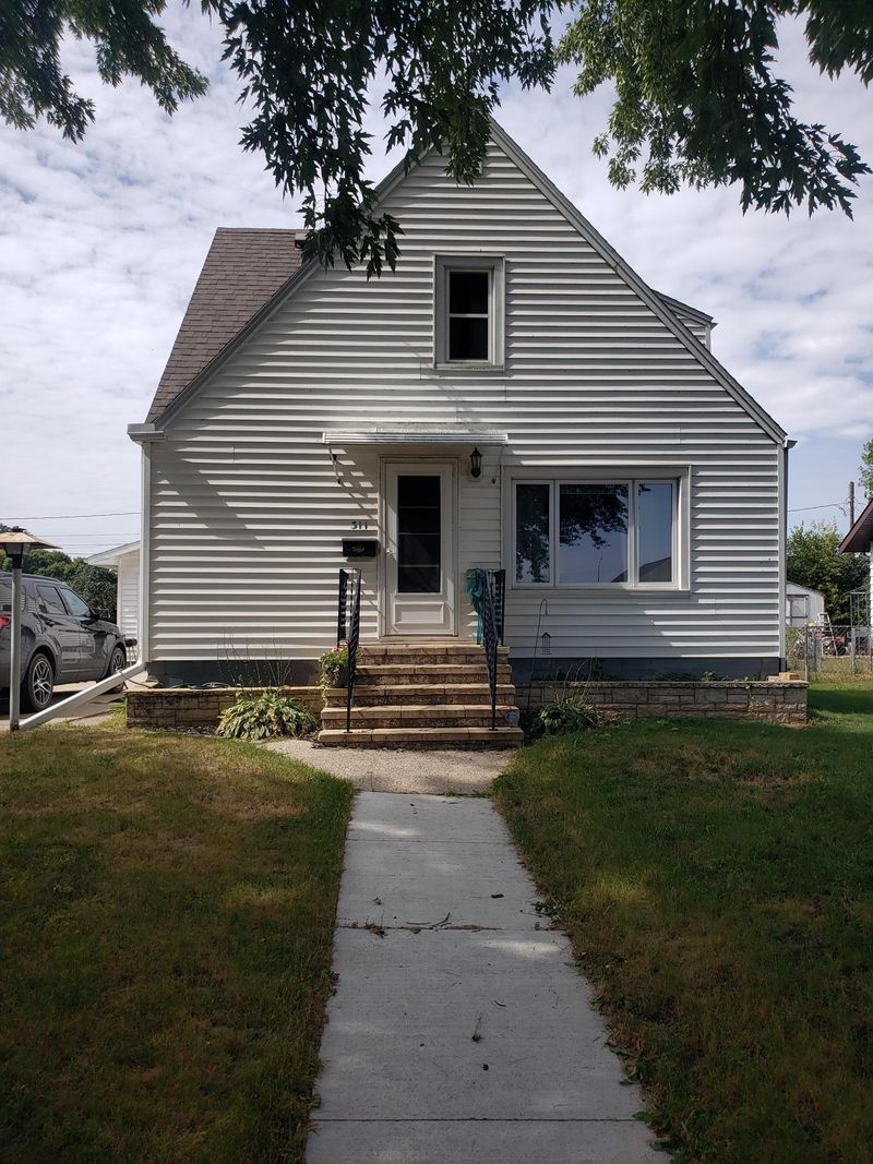 311 Fairview Ave, Fairmont, MN 56031