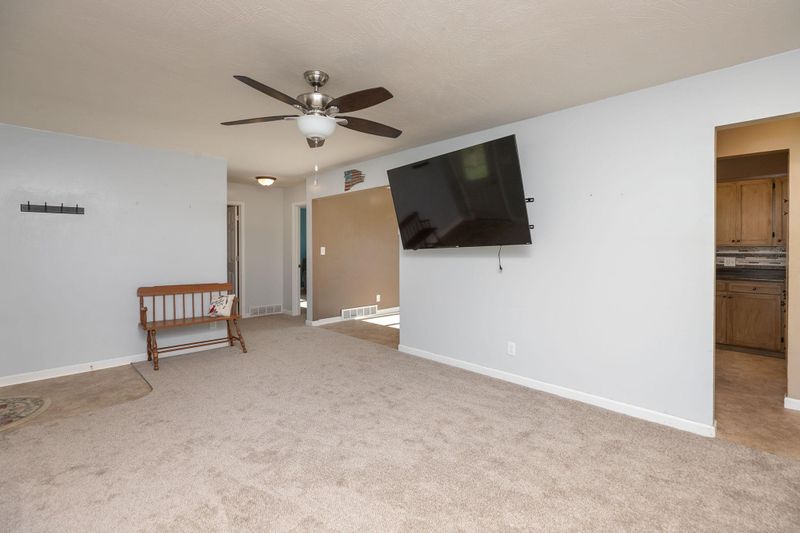 221 3rd St NE, Blooming Prairie, MN 55917