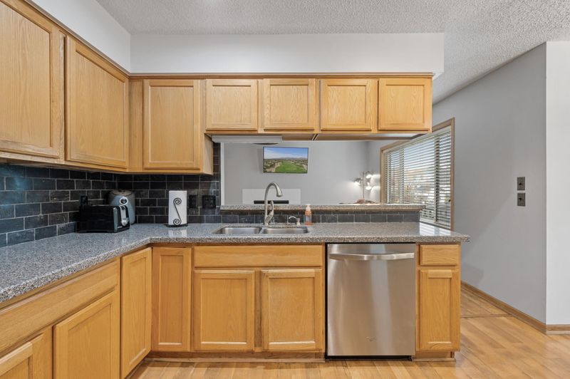 1981 Groveland Way, Shakopee, MN 55379