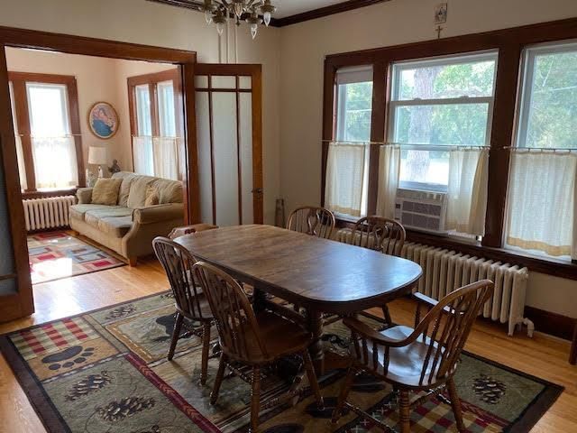 213 S 6th St, Henderson, MN 56044