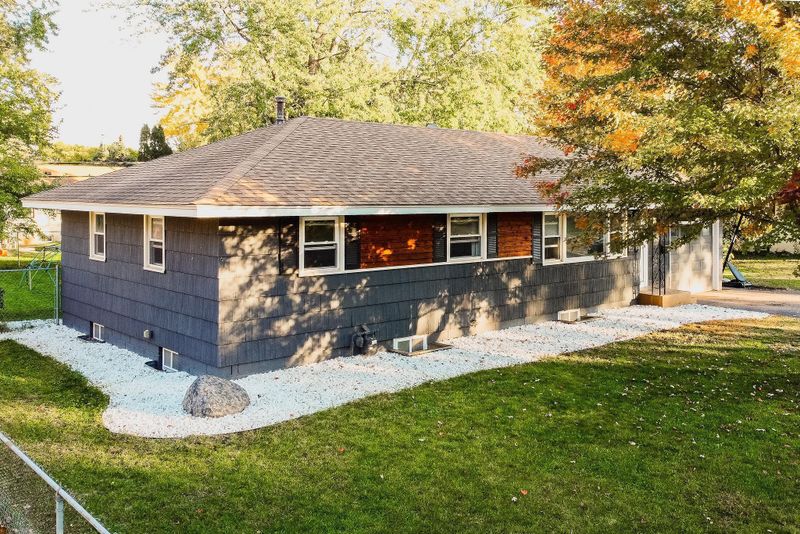 5900 June Ave N, Brooklyn Center, MN 55429