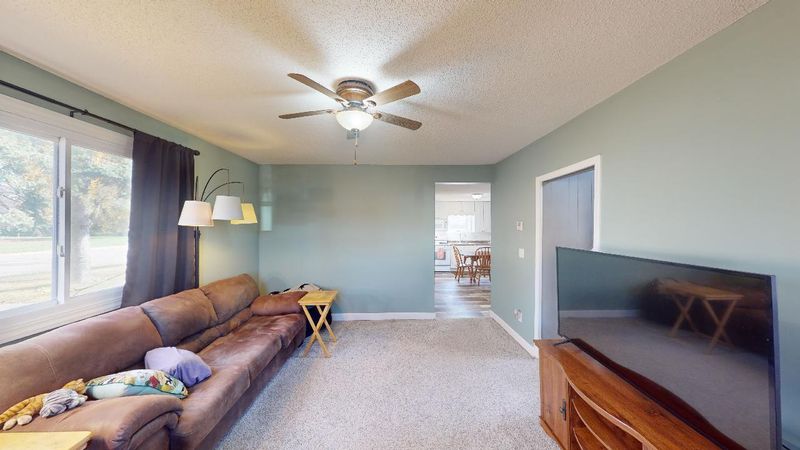 201 7th St E, Browerville, MN 56438
