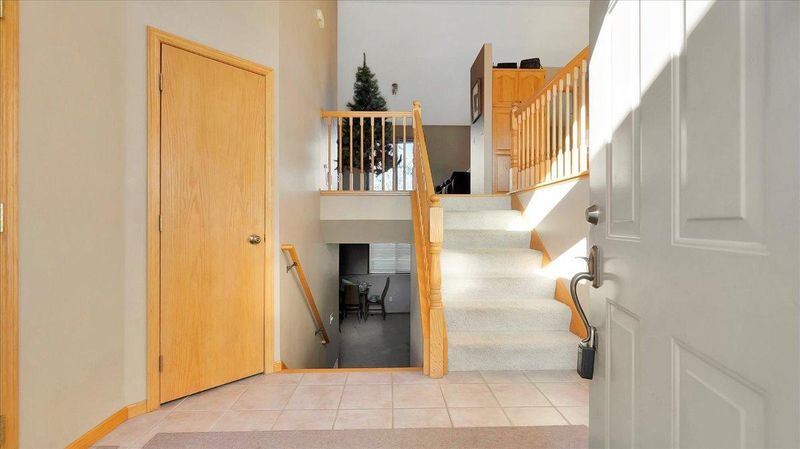240 Arbor Curve NE, Cokato, MN 55321