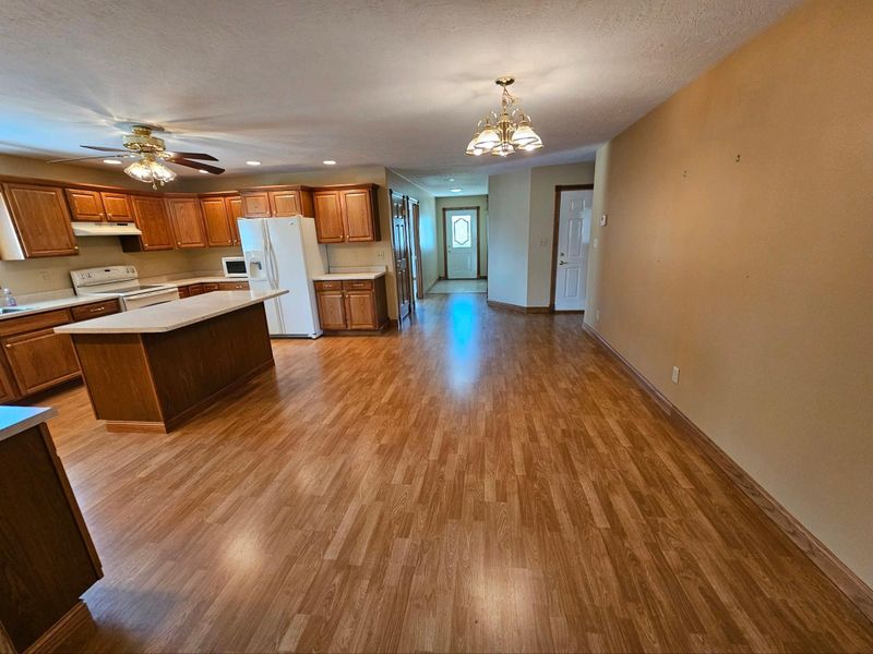 717 Fairway Dr, Pipestone, MN 56164