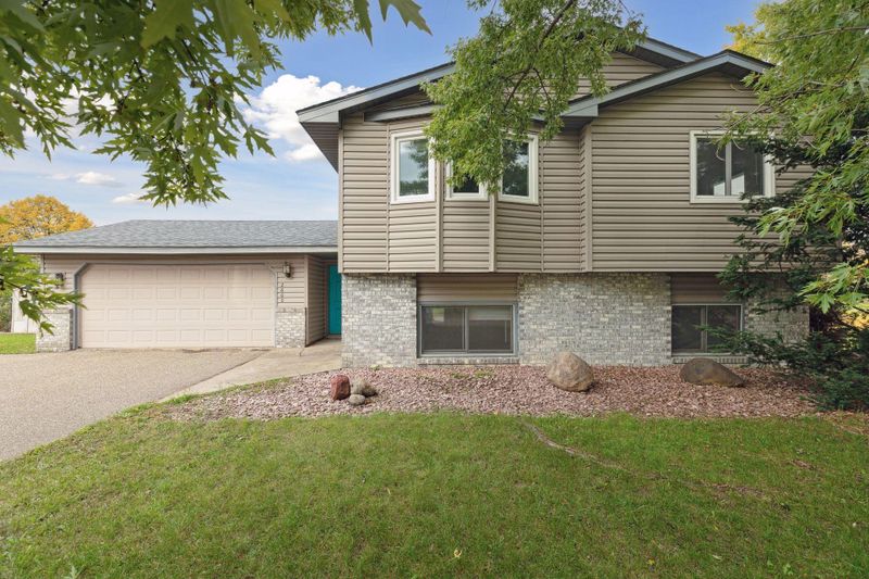 2600 94th Ave N, Brooklyn Park, MN 55444