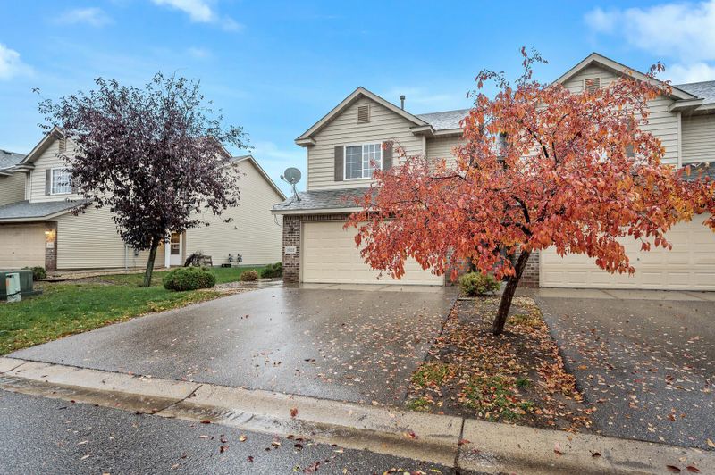 3522 Goodwin Ave N, Oakdale, MN 55128