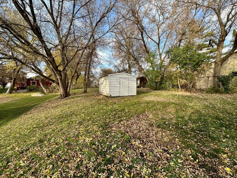 405 E Main St, Osakis, MN 56360