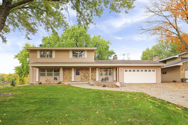 3945 Ensign Ave N, New Hope, MN 55427
