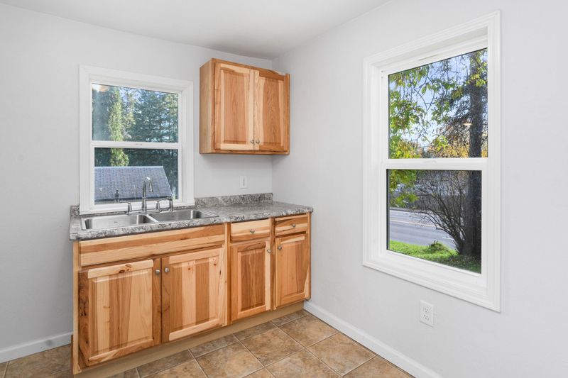 2509 W Arrowhead Rd, Duluth, MN 55811