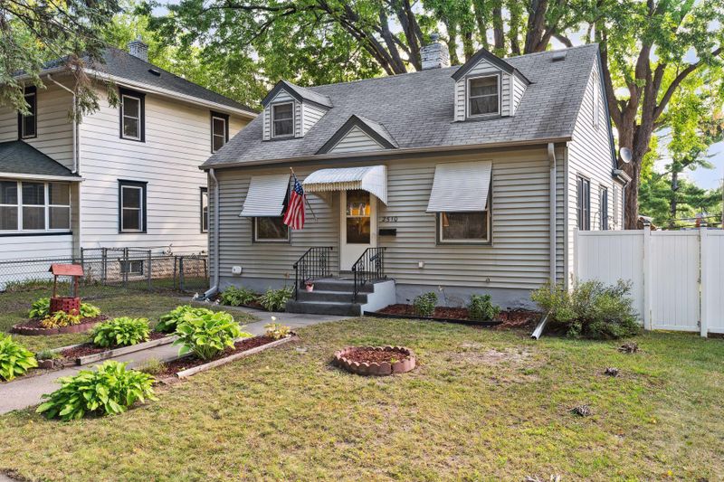 2510 Thomas Ave N, Minneapolis, MN 55411