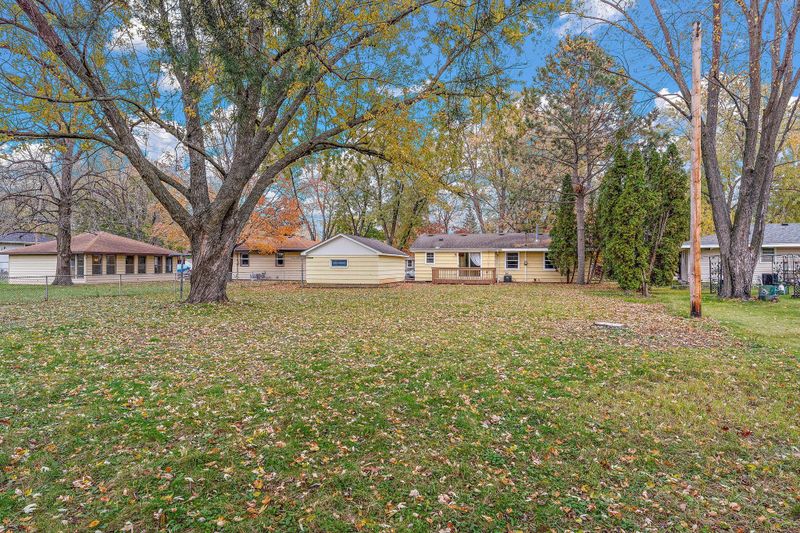 1407 Dixon Dr, Saint Paul Park, MN 55071