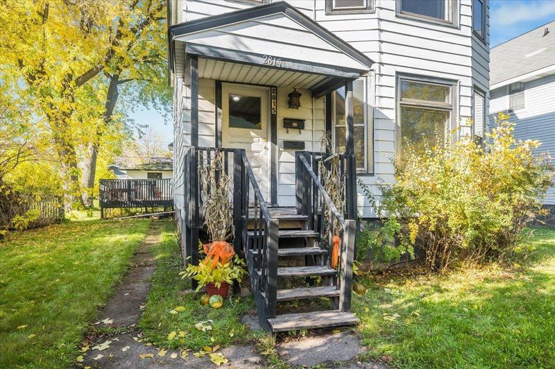 2815 W 1st St, Duluth, MN 55806