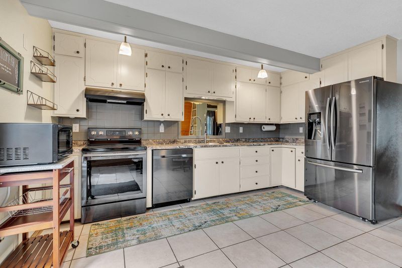 115 7th Ave N, Waite Park, MN 56387