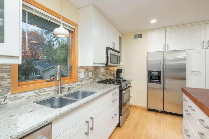 3525 W 28th St, Minneapolis, MN 55416