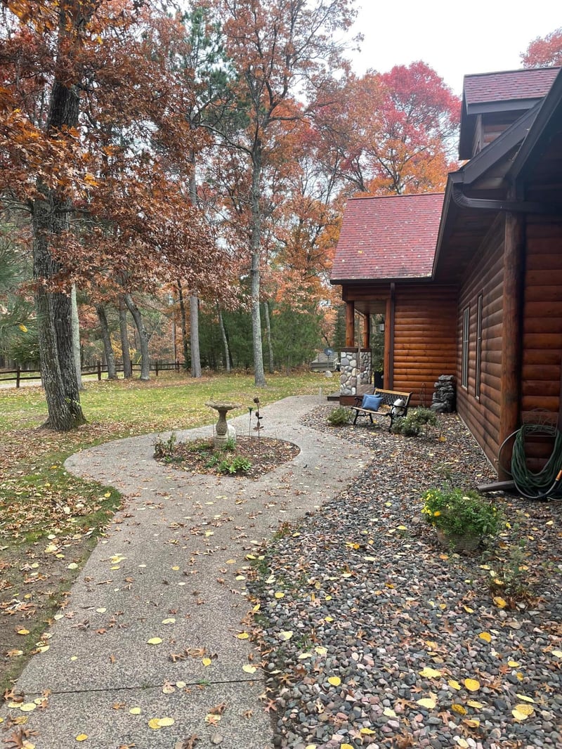 N8174 Daisy Ln, Spooner, WI 54801