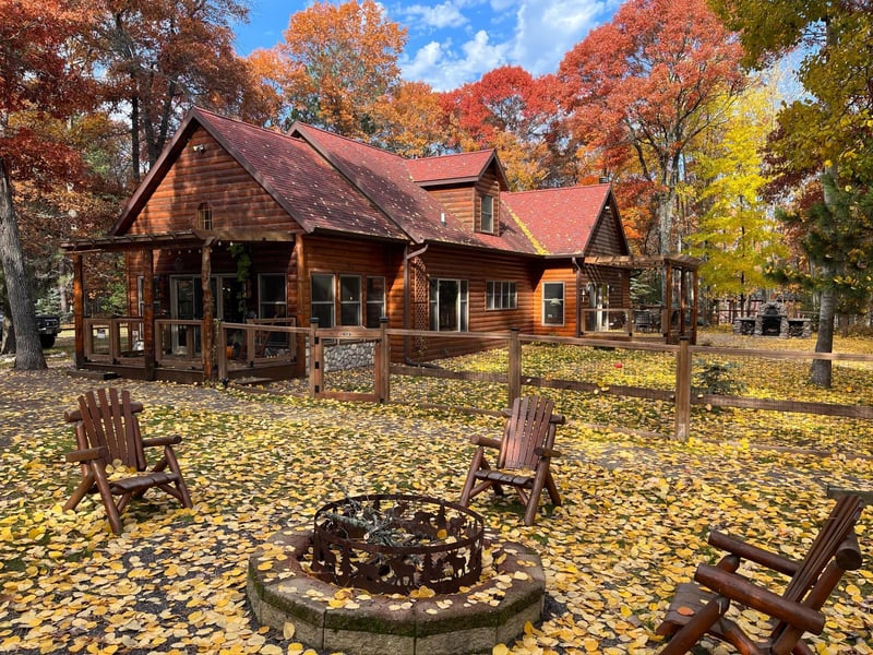 N8174 Daisy Ln, Spooner, WI 54801
