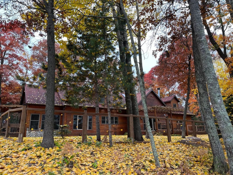 N8174 Daisy Ln, Spooner, WI 54801
