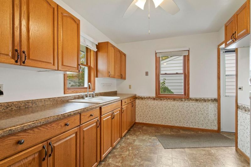 898 84th Ave NE, Spring Lake Park, MN 55432