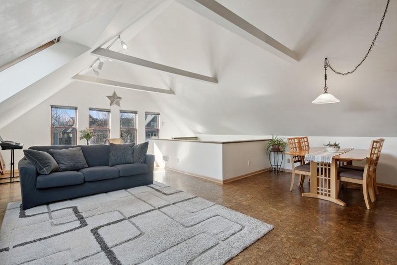 487 Dayton Ave #3, Saint Paul, MN 55102
