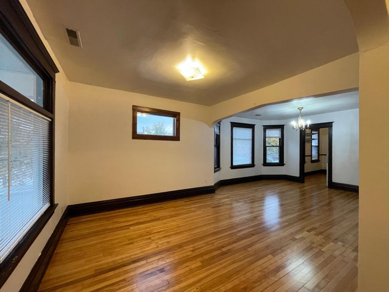 2721 E 22nd St, Minneapolis, MN 55406