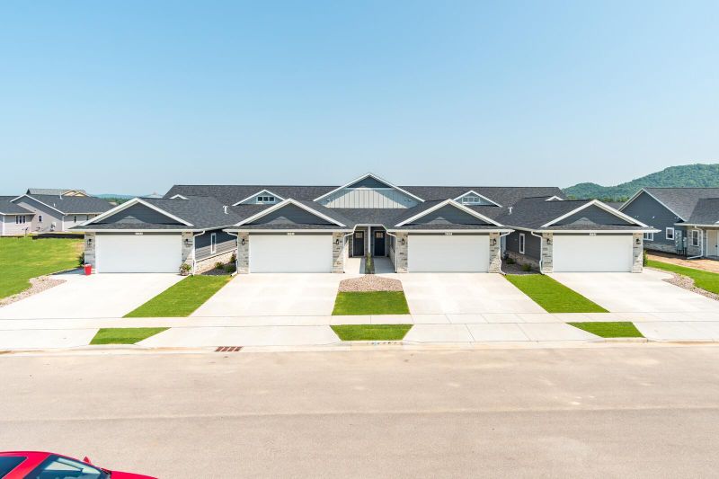 1711 Red Clover St, Holmen, WI 54636